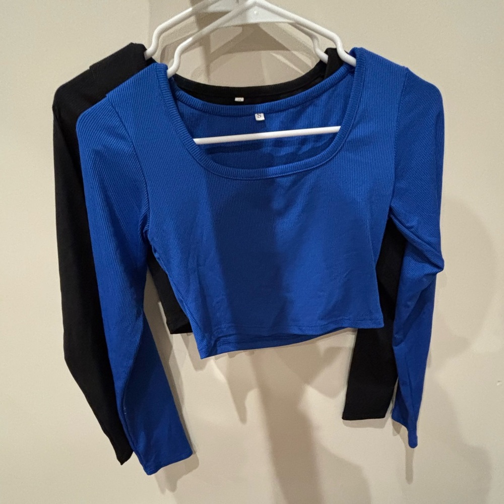 NWOT: 2 Piece Long Sleeve Casual Square-Neck Cropped Shirts